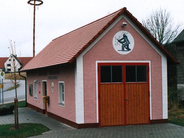  Gerätehaus der Feuerwehr Untereschenbach 